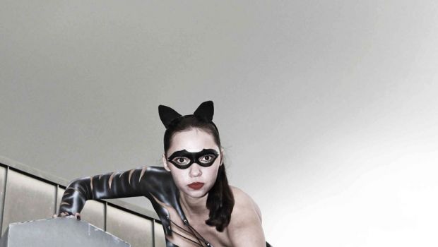  - catwoman_14-620x350